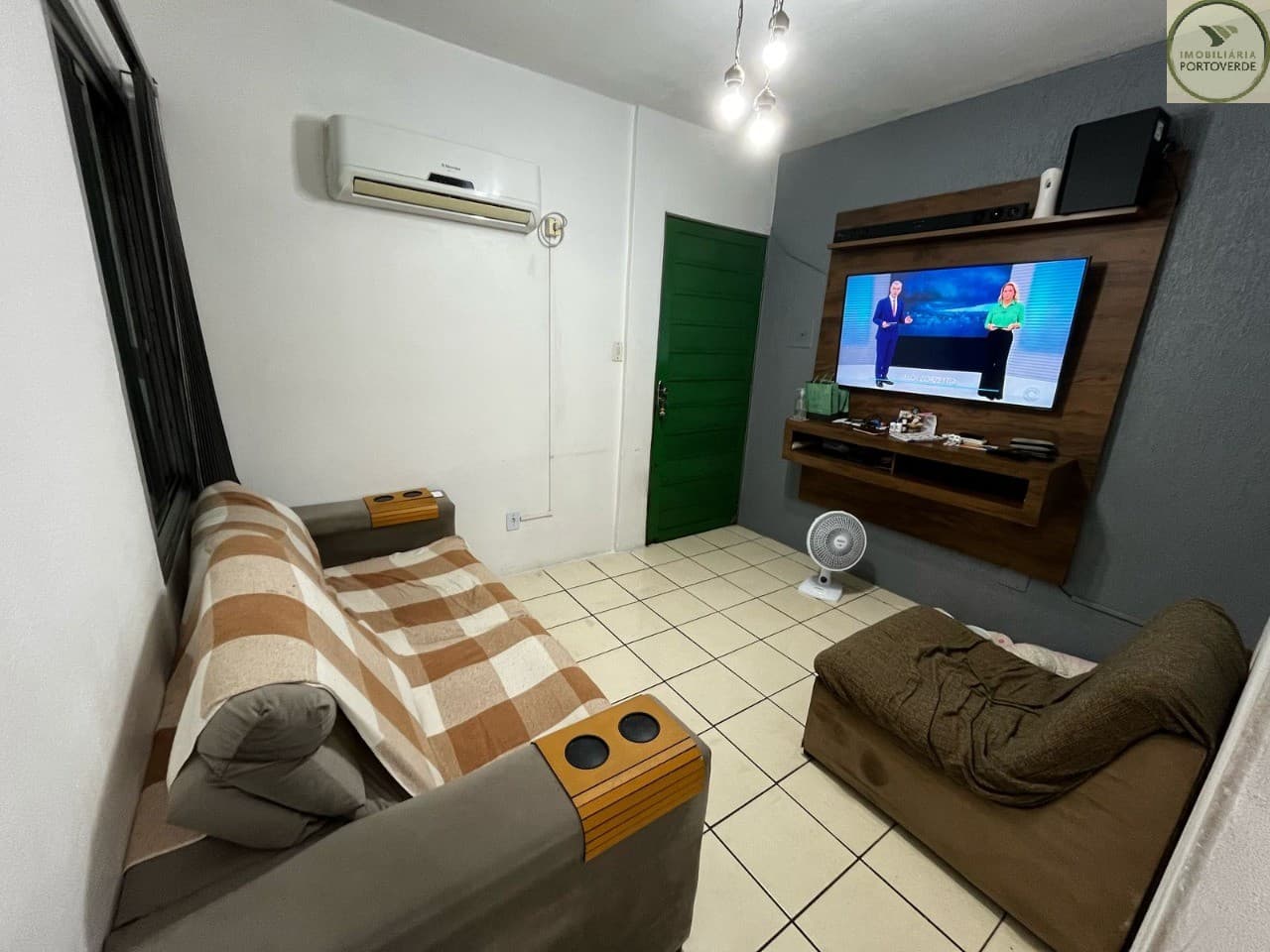 Apartamento de 2 dormitórios · Salome