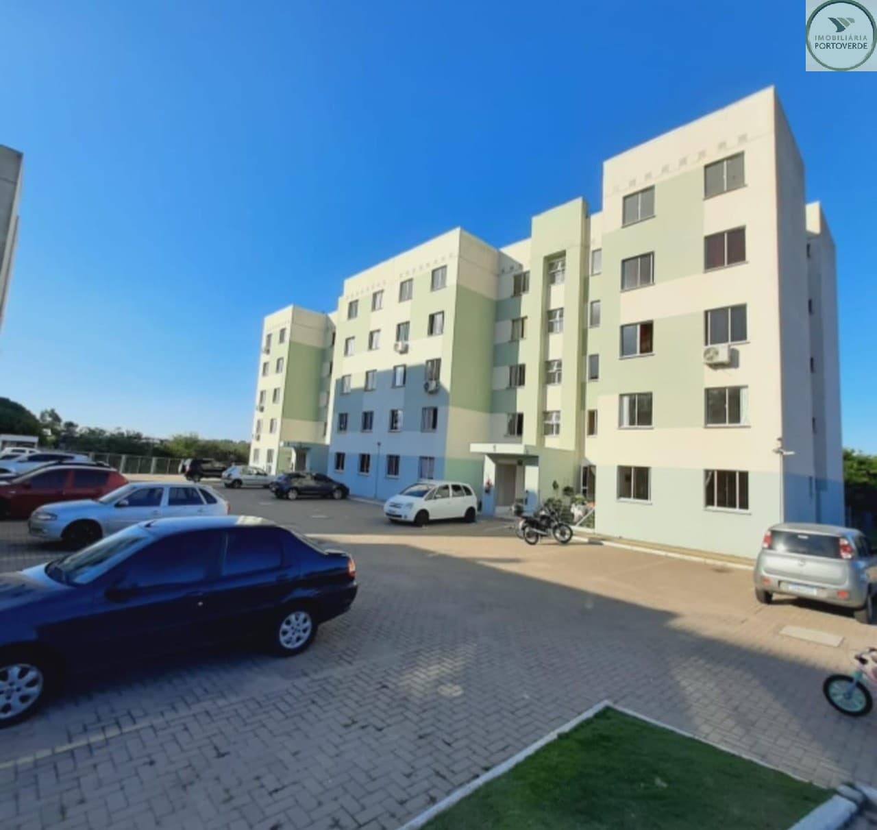 Apartamento de 2 dormitórios · Piratini