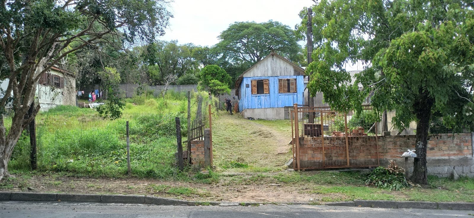 Casa de 2 dormitórios · Jardim Sabará