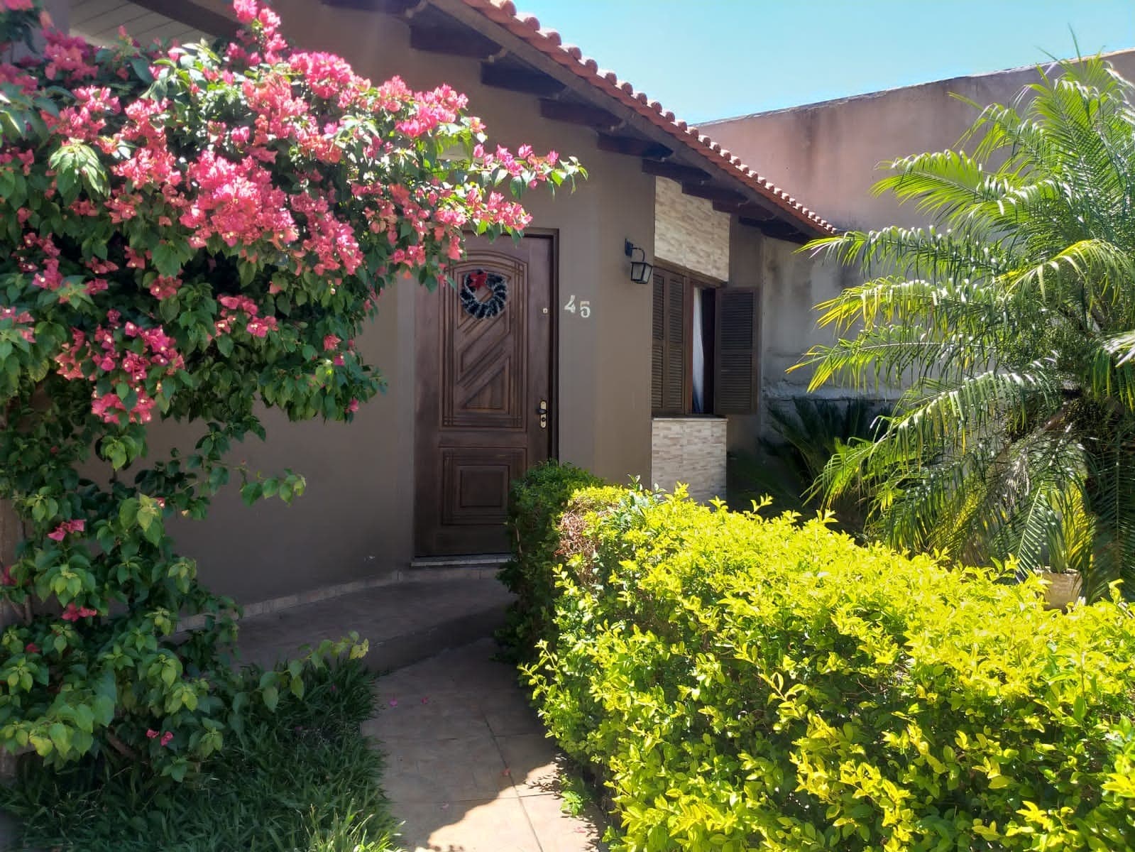 Casa de 2 dormitórios · Santa Isabel