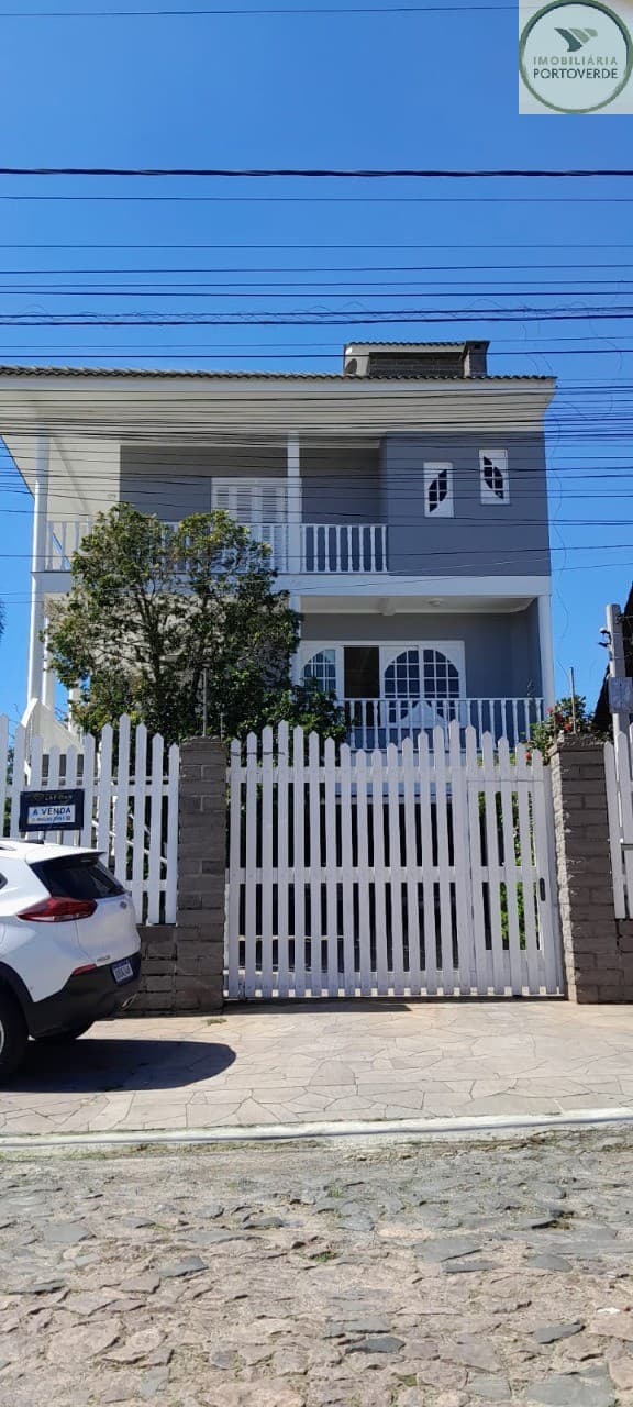 Sobrado de 4 dormitórios · Bela Vista